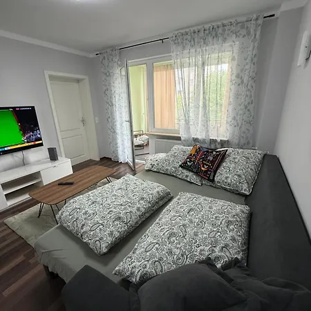 Modern, Fully Furnished 3-room Διαμέρισμα *