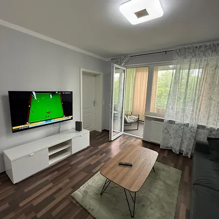 Modern, Fully Furnished 3-room Διαμέρισμα